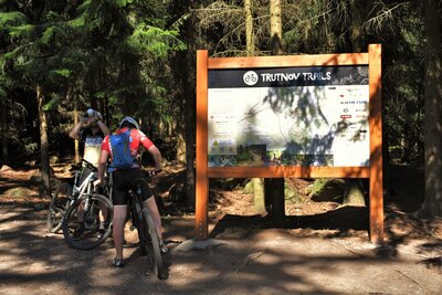 Areál cyklistických sjezdových tratí Trutnov Trails