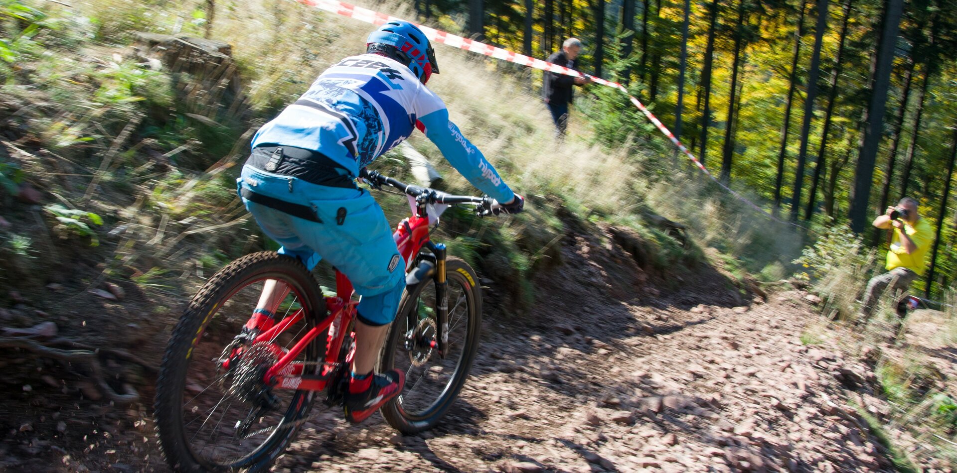 mtb-enduro-zjazd-z-wlostowej.jpg