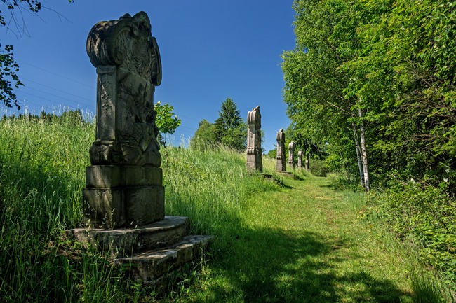 Droga krzyżowa w Starkowie
